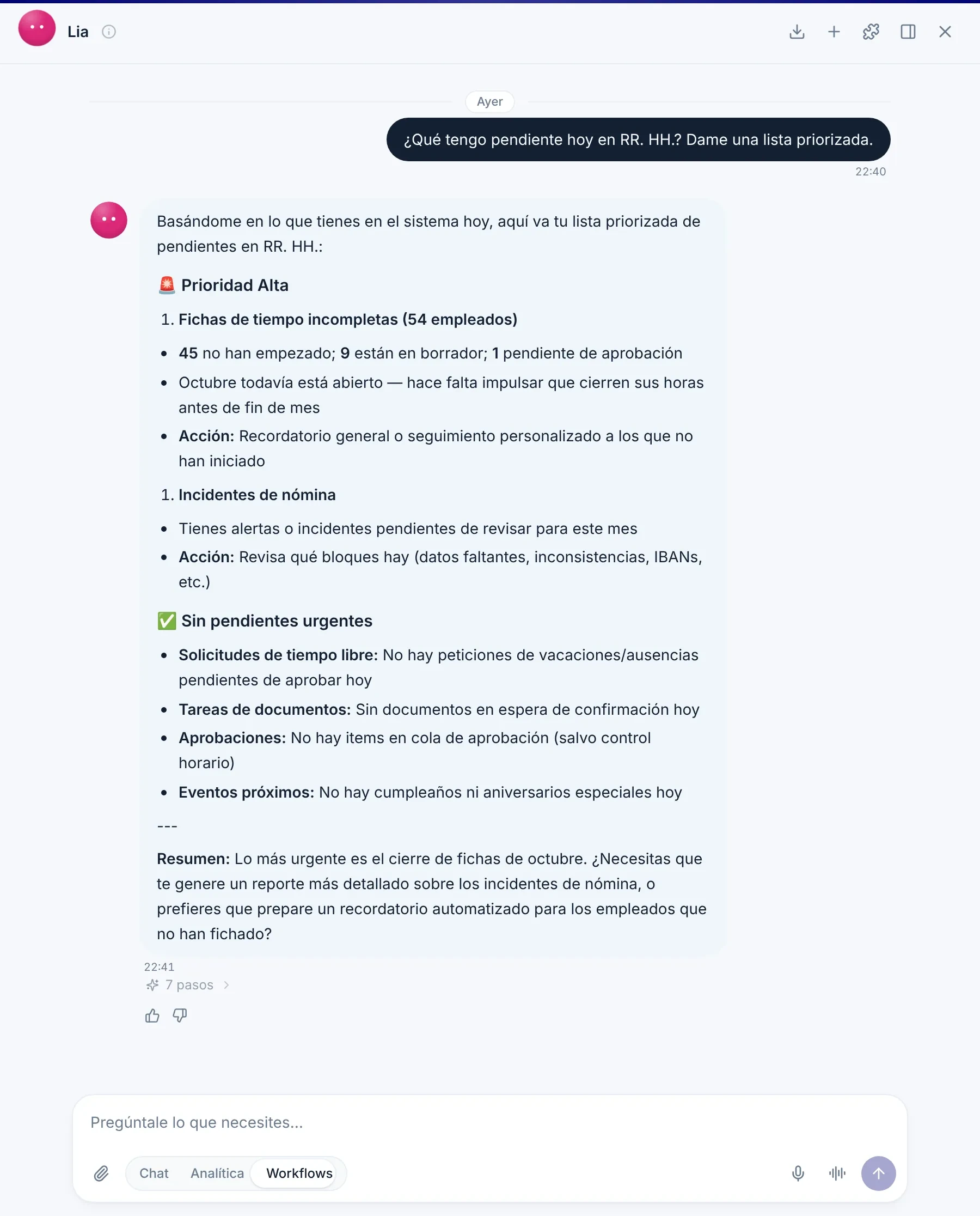 Lia prepara la lista priorizada de pendientes de RR. HH. del día