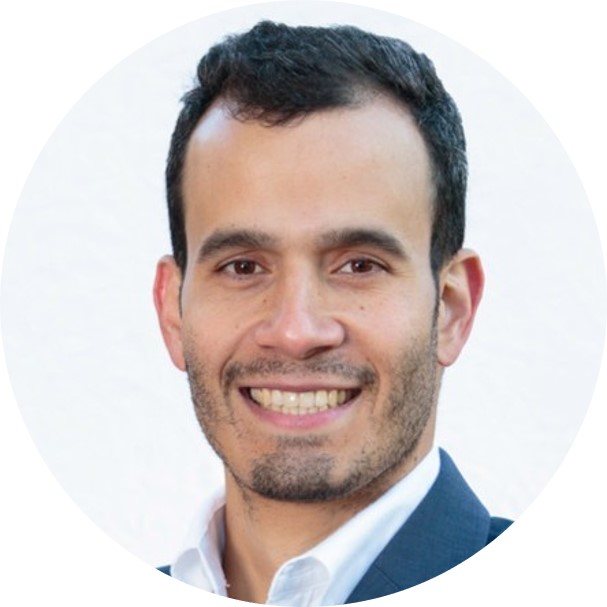 Enrique Rubio - Founder at Hacking HR - Speaker in Nailted webinar on employee recognition
