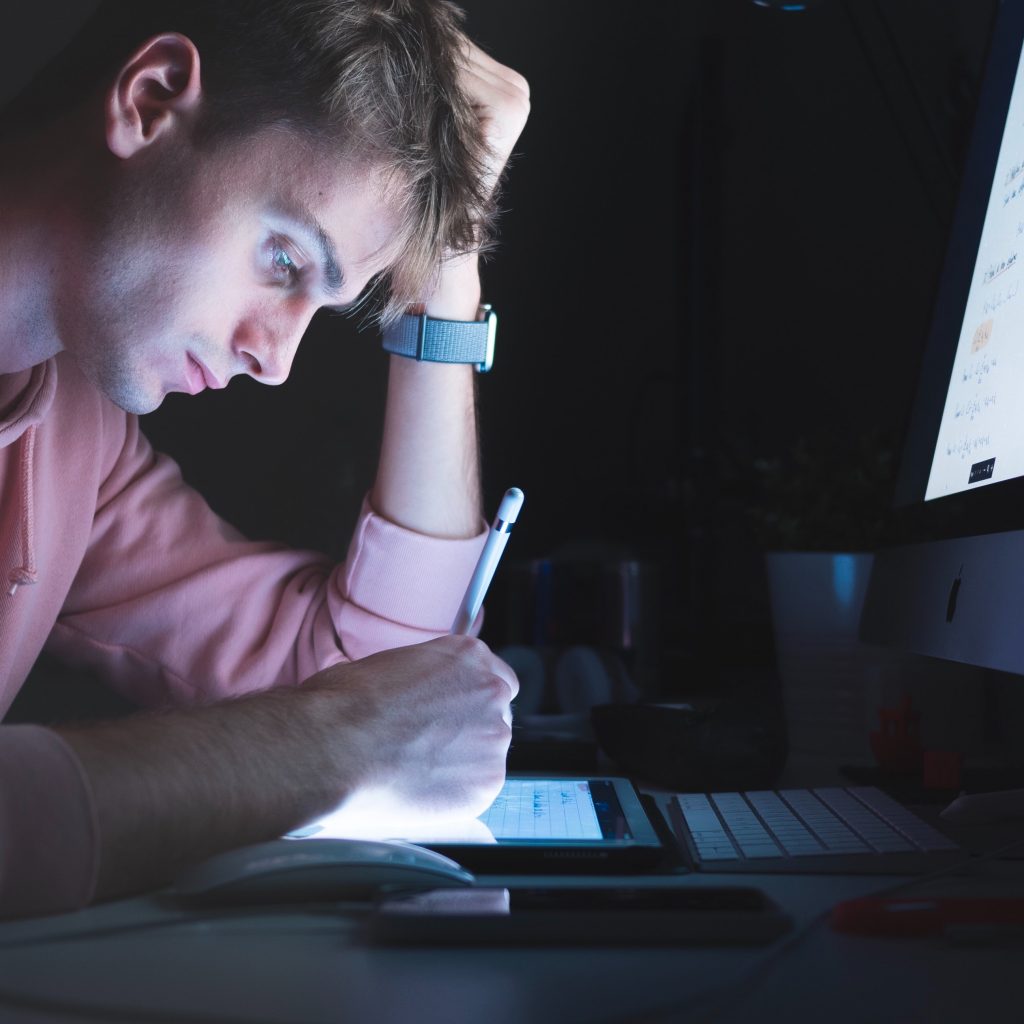 Working Late a sign of burnout